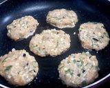 焼肉のたれで鶏つくねの照り焼き作り方2写真