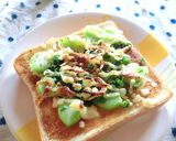 ブロッコリー（茎）の焼肉のたれトースト作り方6写真
