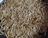 焼き蕎麦のたっぷりキノコ餡かけ作り方1写真