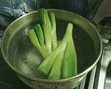 ♪豚バラとこんにゃくの☆八丁味噌煮込み作り方1写真