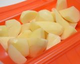 じゃがいもと鮭フレークの醤油麹炒め作り方1写真