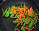 ＊唐辛子と人参の焼肉のたれ炒め＊作り方2写真