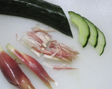 きゅうりとみょうがの梅肉あえ作り方1写真