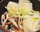 白菜と竹輪のにんにく醤油麹炒め作り方1写真