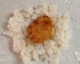 昼食やお弁当に！ナゲットオムすび作り方1写真