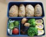 リサイクル料理でお弁当(ひじき入りごはんのおいなりさん)作り方2写真