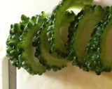 切って混ぜるだけ生で食べるゴーヤ浅漬け作り方1写真