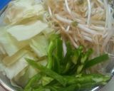 簡単一人ご飯☆塩麹焼きそば作り方1写真