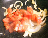 唐揚げとトマトのカレー風味パスタ作り方3写真