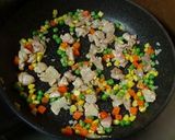 簡単！美味しいぱらぱらチキンライス作り方1写真