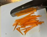 スーパーの赤い麺で作る我が家のナポリタン作り方1写真