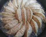 今夜の夕飯！キャベツ椎茸豚肉焼き餃子中華作り方7写真