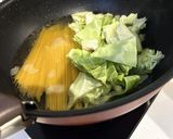 食べるラー油でキャベツたっぷり豚肉パスタ作り方3写真