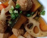 鶏団子と根菜の甘辛煮作り方6写真