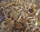 玉ねぎたっぷり色々きのこの肉豆腐作り方6写真
