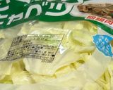豚肉とキャベツのサラタケねぎ塩炒め作り方1写真