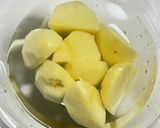 塩こうじで極上やわらか★出汁染みる塩鶏肉じゃが作り方3写真