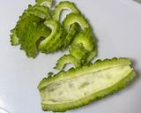 冷めても美味しい…ゴーヤと豆腐で作る♡そぼろ煮作り方1写真
