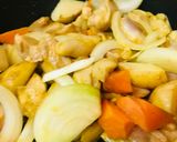 アレンジ●中濃ソースのチーズチキンカレー作り方1写真