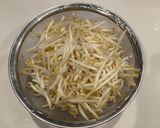子供も大好き！にらたっぷりの肉もやし炒め作り方3写真