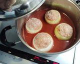 トマトスープで煮込んだ肉詰め玉ねぎ作り方5写真