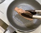 シンプルに塩とわさびで牛ヒレステーキ作り方2写真