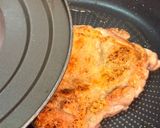チーズ乗せ鶏もも肉のケチャマスタード焼き作り方4写真