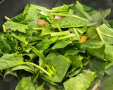 ほうれん草と残り野菜の炒めもの作り方1写真