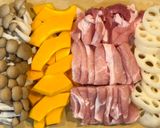 夕飯主菜に。豚肉とれんこんとかぼちゃの照り焼き作り方1写真