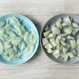 ふんわり卵♪とろ〜り玉ねぎホワイトソース作り方1写真