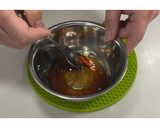 鶏皮とヤゲン軟骨の甘辛炒め★動画あり★作り方1写真