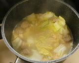 白菜と肉団子のみそ汁作り方3写真