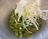 長ねぎと茎ワカメのドレッシング和え作り方3写真