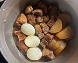 豚の角煮。大根も一緒に。作り方4写真