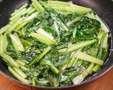 残り汁でご飯3杯🤭豚と小松菜の旨だし炒め作り方4写真
