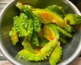 名残の苦瓜と鶏レバーのスパゲティーニ作り方1写真