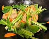 鶏もも肉と小松菜のとろり中華炒め作り方5写真