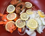 さばトマト煮缶で漁師スープ　人参　レモン作り方3写真