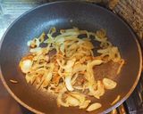 【食感抜群】カリカリ玉ねぎ＆ベーコン丼作り方3写真
