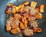 簡単夕飯主菜昼食薩摩芋鶏肉ヤムニョムチキン肉料理作り方9写真