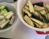 豚バラ肉でなすと白ネギの肉巻き作り方1写真