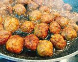 黄金比万能タレ♡で照り焼きミートボール作り方4写真