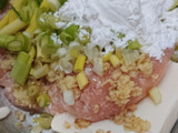 ミコばあばの豆腐を入れて、鶏ミンチバーグ