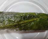 簡単！美味しい！♬春菊のお浸し辛子和え♬作り方1写真