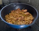 薄焼き卵の上にちょっと味濃いめのナポリタン作り方5写真