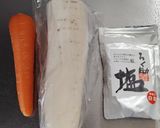 大根と人参の塩（ろく助）もみ作り方1写真
