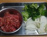 牛肉とブロッコリーのオイスターソース炒め作り方1写真