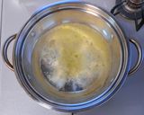 白菜と豚バラ肉のうどん鍋作り方2写真