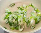 簡単10分竹輪とｷﾉｺとﾈｷﾞの塩だれ炒め作り方6写真
