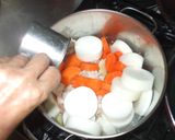 豚バラ大根♪簡単煮物人参作り方5写真
